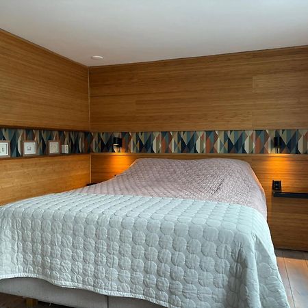 Luxury Studio On Robs Houseboat Special For Couples Amsterdam Dış mekan fotoğraf