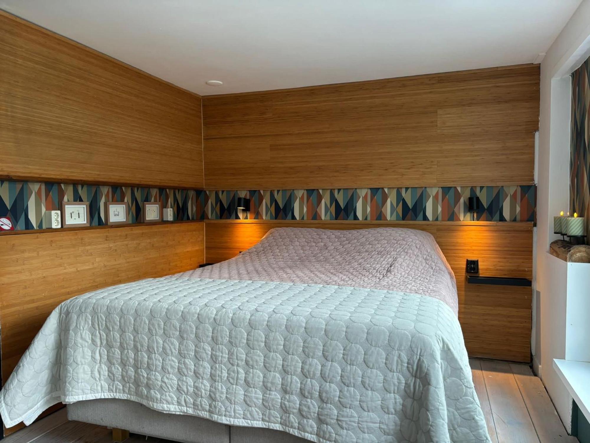 Luxury Studio On Robs Houseboat Special For Couples Amsterdam Dış mekan fotoğraf